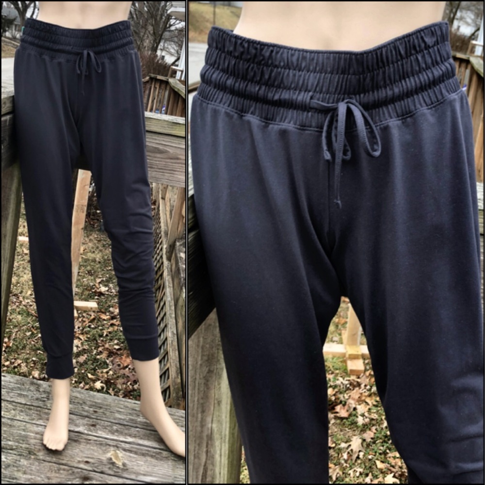 - Champion M Charcoal Wide Waist Tapered Jogger! EUC!